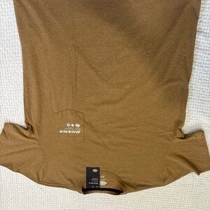 Dickies Men's Brown T-Shirt